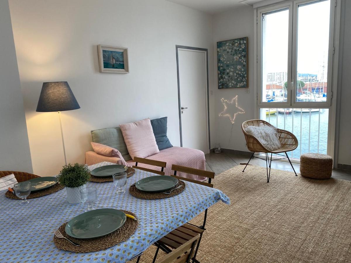 Marinca Du Port De Toulon Apartman Kültér fotó