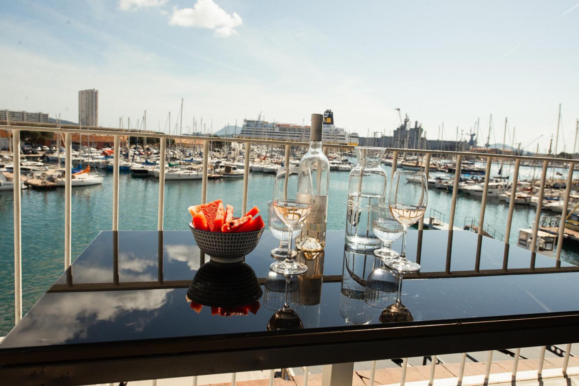 Marinca Du Port De Toulon Apartman Kültér fotó